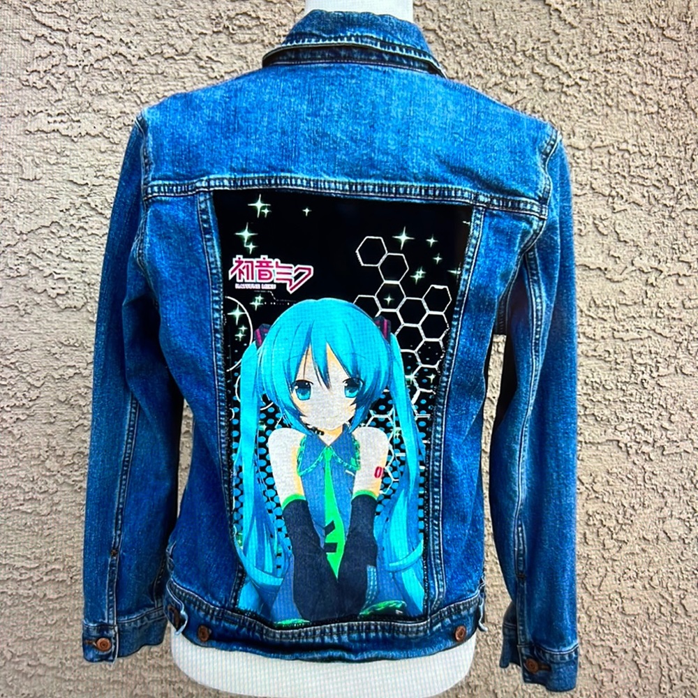 Anime jacket - Picture 2 of 3
